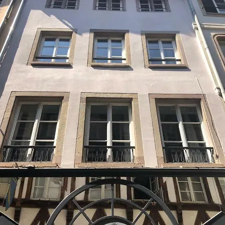 Carpe Diem - Au Pied De La Cathedrale Apartamento Estrasburgo