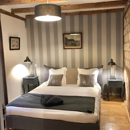 Carpe Diem - Au Pied De La Cathedrale *